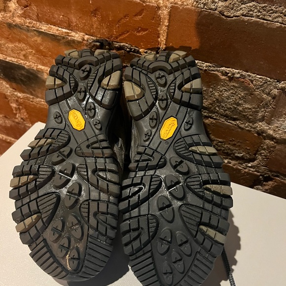 Merrill MOAB 3 Oxford Hiking Shoe - Picture 2 of 4